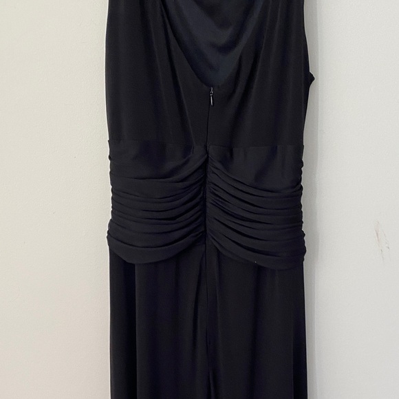 Chic Black Maxi Dress with Embellished Waist - Picture 5 of 7